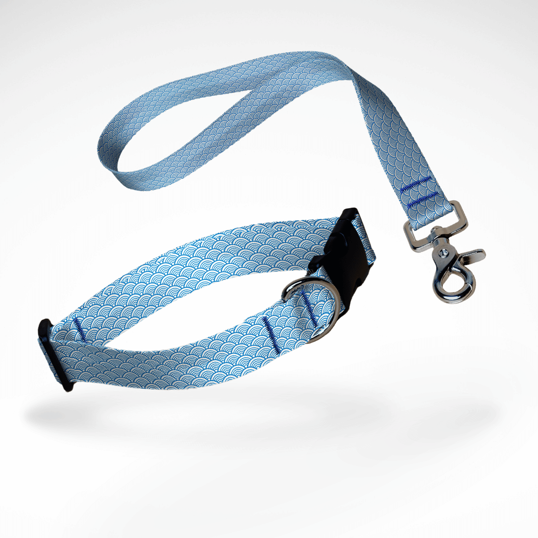 Set aus kurzer Hundeleine, Kurzführer, und Hundehalsband mit kostenloser Personalisierung mit Scherenkarabiner, blaue Wellen