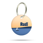 Personalisierte Hundemarke aus Acryl mit Segelboot Motiv, leicht, geräuschlos und klimperfrei, Dog ID mit Namen „Rudi“